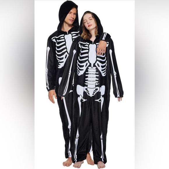 NWT Medium Unisex Skeleton Pajama Onesie - Picture 8 of 8